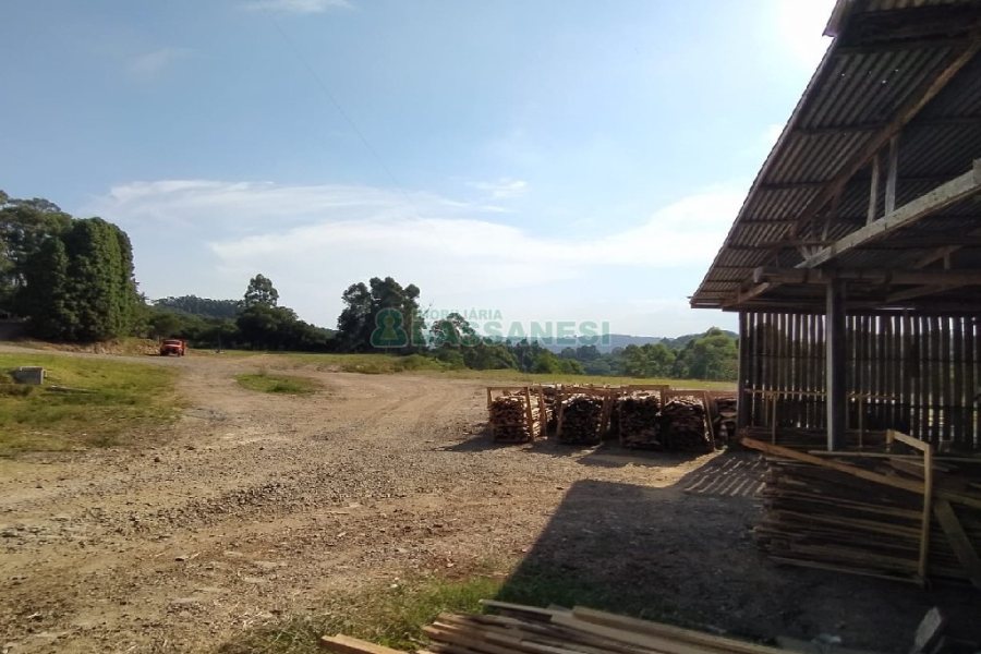 Terreno com 20000m², no bairro Nossa Senhora das Graças em Caxias do Sul para Alugar