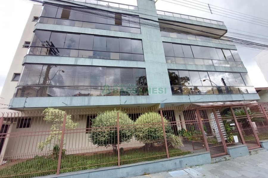 Cobertura com 195m², 4 dormitórios, 4 vagas, no bairro Pio X em Caxias do Sul para Comprar