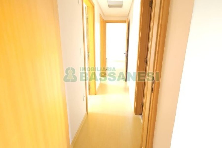 Cobertura com 195m², 4 dormitórios, 4 vagas, no bairro Pio X em Caxias do Sul para Comprar