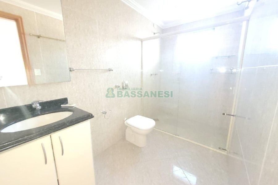 Cobertura com 195m², 4 dormitórios, 4 vagas, no bairro Pio X em Caxias do Sul para Comprar