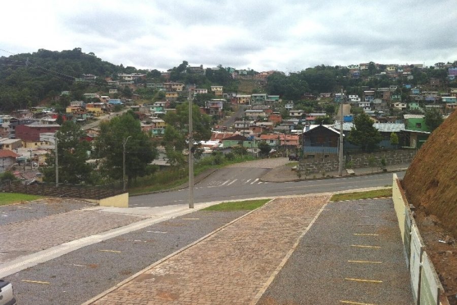 Loja com 475m², no bairro Diamantino em Caxias do Sul para Comprar