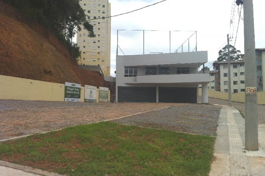 Loja com 475m², no bairro Diamantino em Caxias do Sul para Comprar