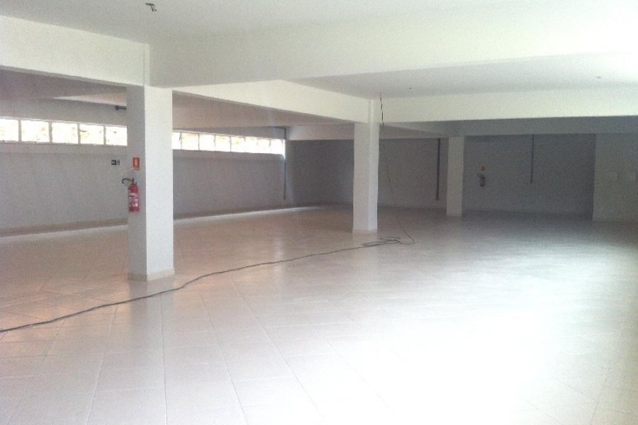 Loja com 475m², no bairro Diamantino em Caxias do Sul para Comprar