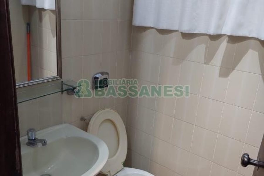 Sala Mobiliada com 95m², no bairro Centro em Caxias do Sul para Alugar