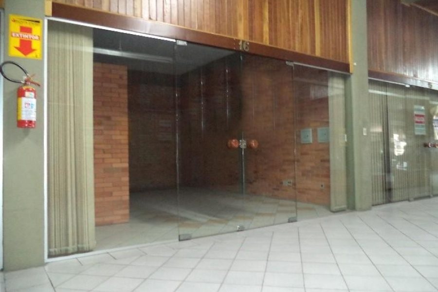 Loja com 30m², no bairro De Lazzer em Caxias do Sul para Alugar