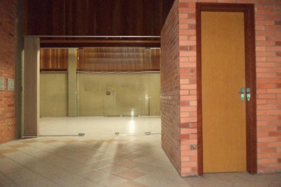 Loja com 30m², no bairro De Lazzer em Caxias do Sul para Alugar