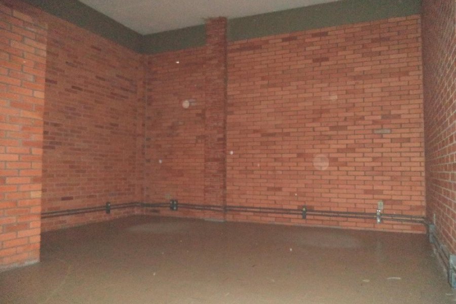 Loja com 30m², no bairro De Lazzer em Caxias do Sul para Alugar