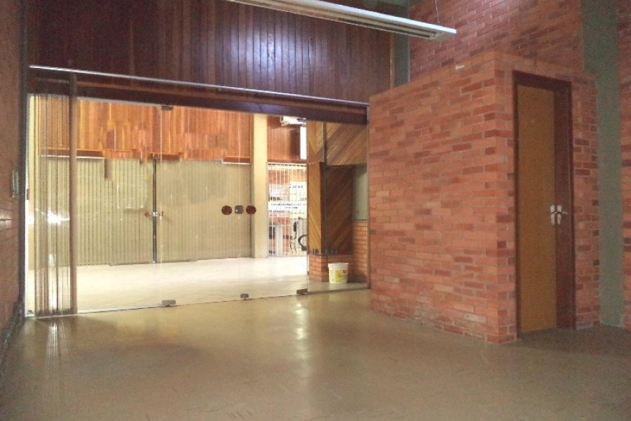 Loja com 30m², no bairro De Lazzer em Caxias do Sul para Alugar