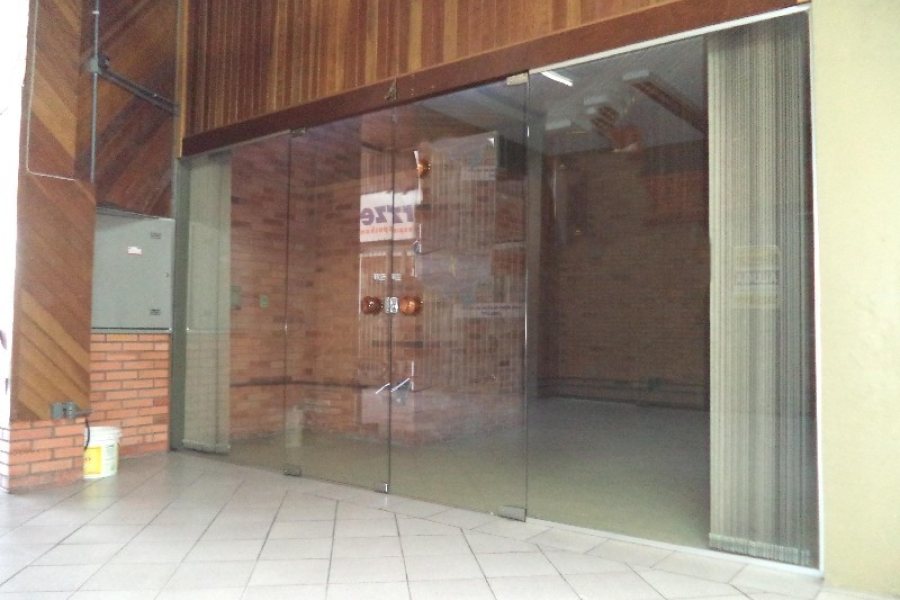 Loja com 30m², no bairro De Lazzer em Caxias do Sul para Alugar