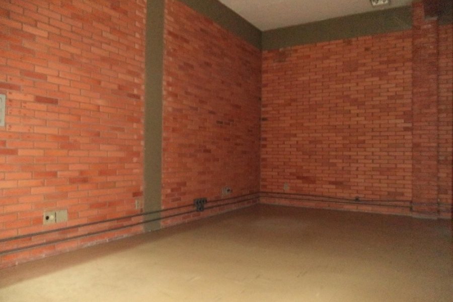 Loja com 30m², no bairro De Lazzer em Caxias do Sul para Alugar