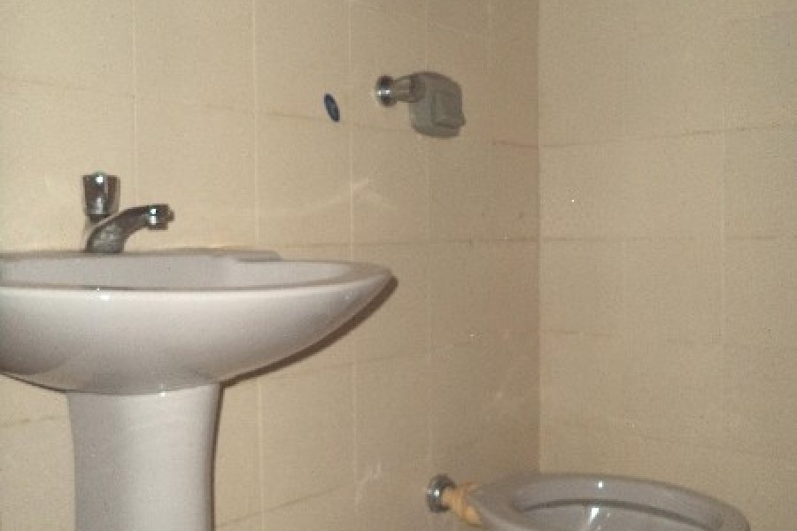 Loja com 30m², no bairro De Lazzer em Caxias do Sul para Alugar