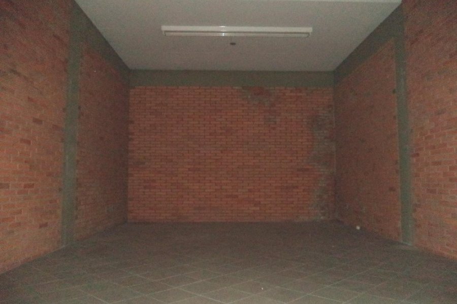 Loja com 45m², no bairro De Lazzer em Caxias do Sul para Alugar