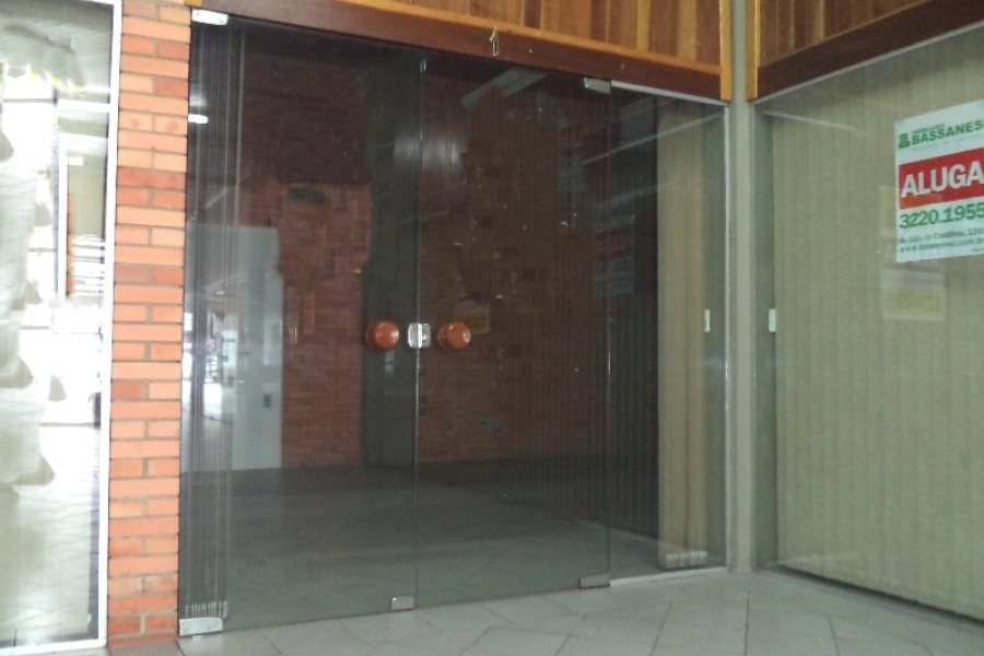 Loja com 45m², no bairro De Lazzer em Caxias do Sul para Alugar