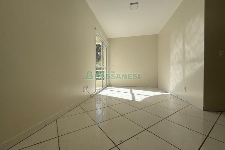 Apartamento com 68m², 2 dormitórios, 2 vagas, no bairro Vinhedos em Caxias do Sul para Alugar