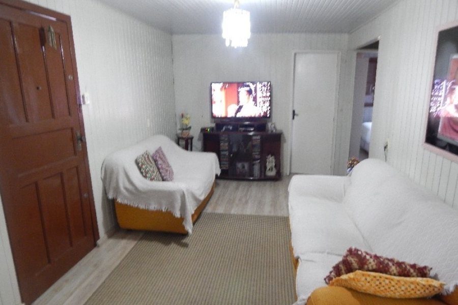 Casa com 108m², 3 dormitórios, 1 vaga, no bairro Salgado Filho em Caxias do Sul para Comprar