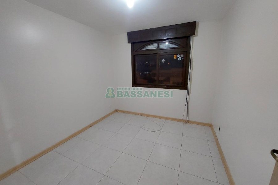 Apartamento com 102m², 3 dormitórios, 1 vaga, no bairro São José em Caxias do Sul para Comprar