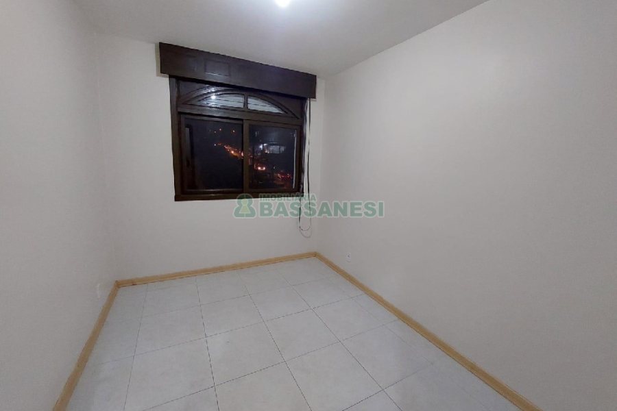 Apartamento com 102m², 3 dormitórios, 1 vaga, no bairro São José em Caxias do Sul para Comprar