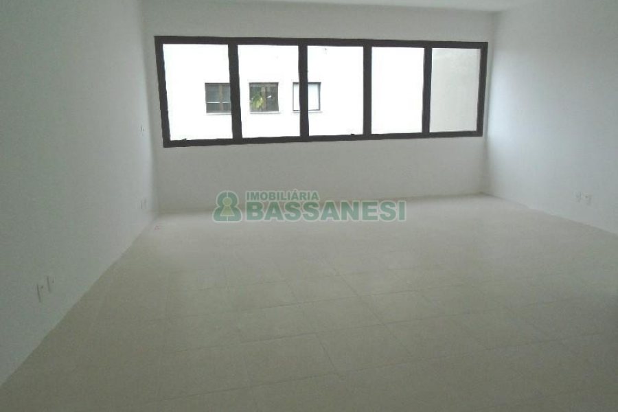 Sala com 37m², no bairro Pio X em Caxias do Sul para Alugar