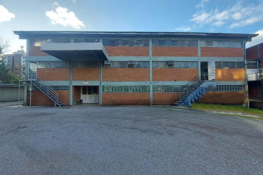 Pavilhão com 985m², no bairro Floresta em Caxias do Sul para Alugar
