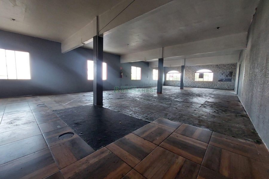 Predio com 784m², 1 vaga, no bairro Centro em Caxias do Sul para Alugar