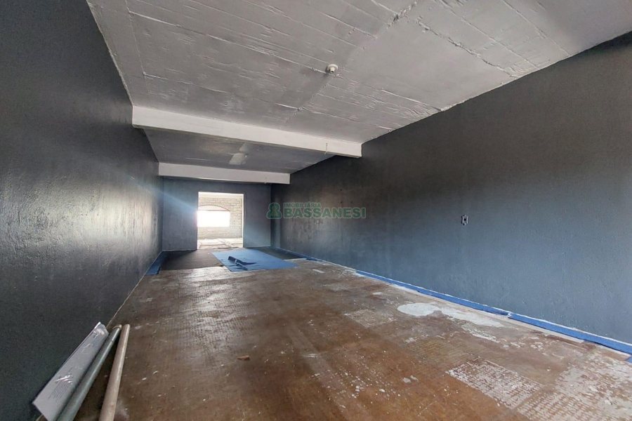 Predio com 784m², 1 vaga, no bairro Centro em Caxias do Sul para Alugar