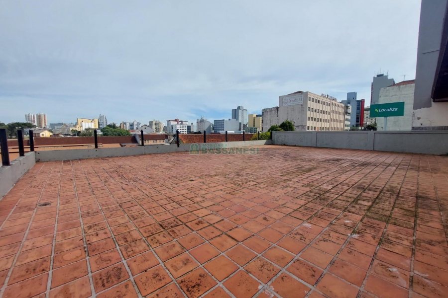 Predio com 784m², 1 vaga, no bairro Centro em Caxias do Sul para Alugar
