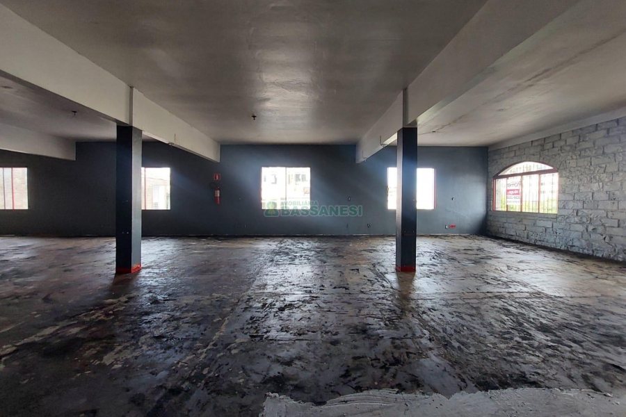 Predio com 784m², 1 vaga, no bairro Centro em Caxias do Sul para Alugar