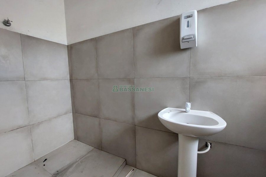 Predio com 784m², 1 vaga, no bairro Centro em Caxias do Sul para Alugar