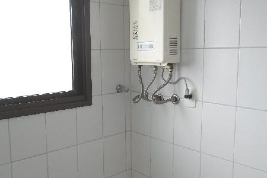 Apartamento com 100m², 2 dormitórios, 1 vaga, no bairro São Pelegrino em Caxias do Sul para Alugar