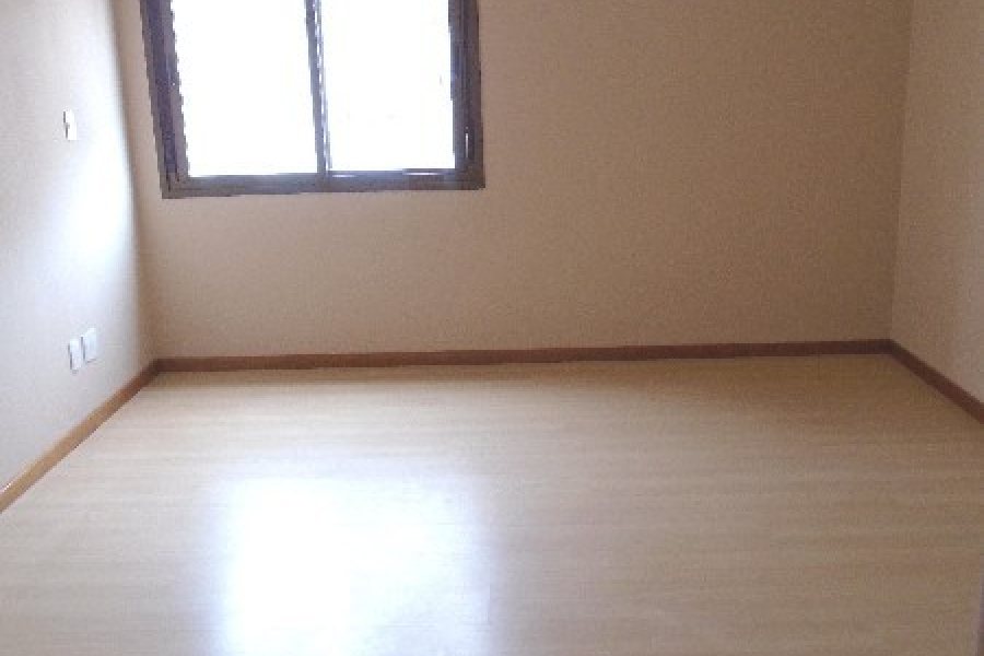 Apartamento com 100m², 2 dormitórios, 1 vaga, no bairro São Pelegrino em Caxias do Sul para Alugar