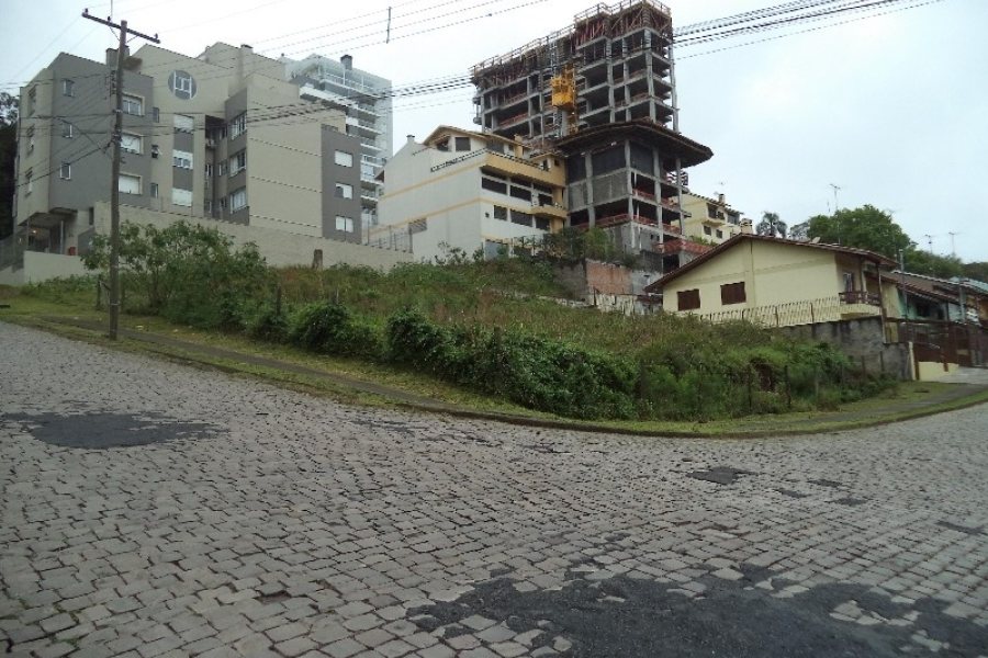 Terreno com 720m², no bairro Planalto em Caxias do Sul para Alugar