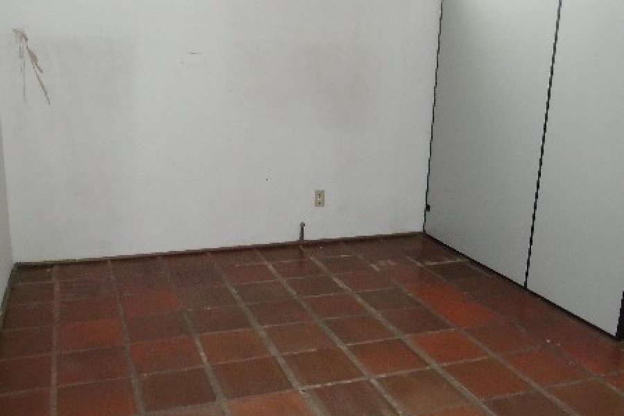 Loja com 130m², no bairro Santa Catarina em Caxias do Sul para Alugar
