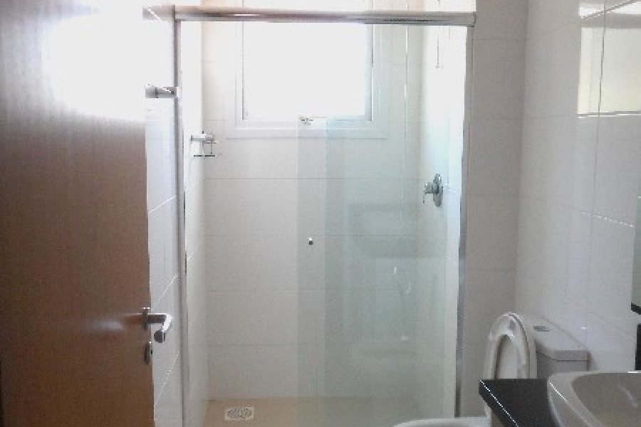 Apto Mobiliado, 2 dormitórios, 1 vaga, no bairro Rio Branco em Caxias do Sul para Comprar