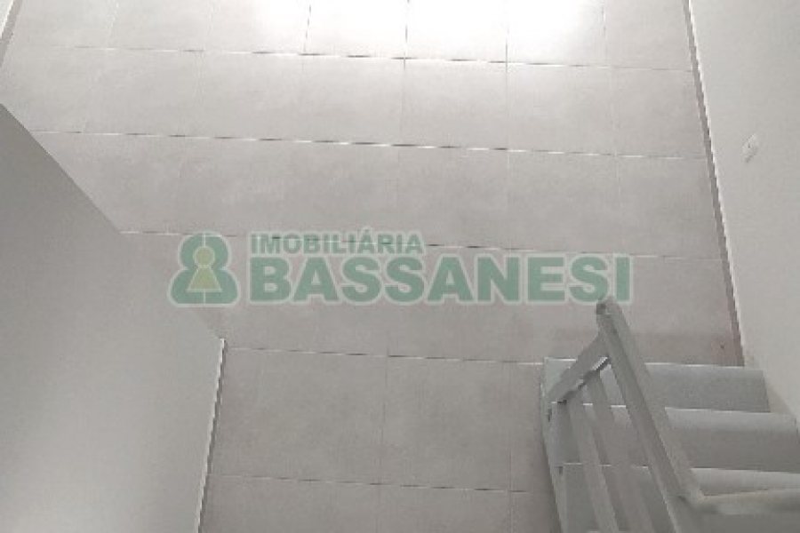 Sala com 41m², 1 vaga, no bairro Santa Catarina em Caxias do Sul para Alugar