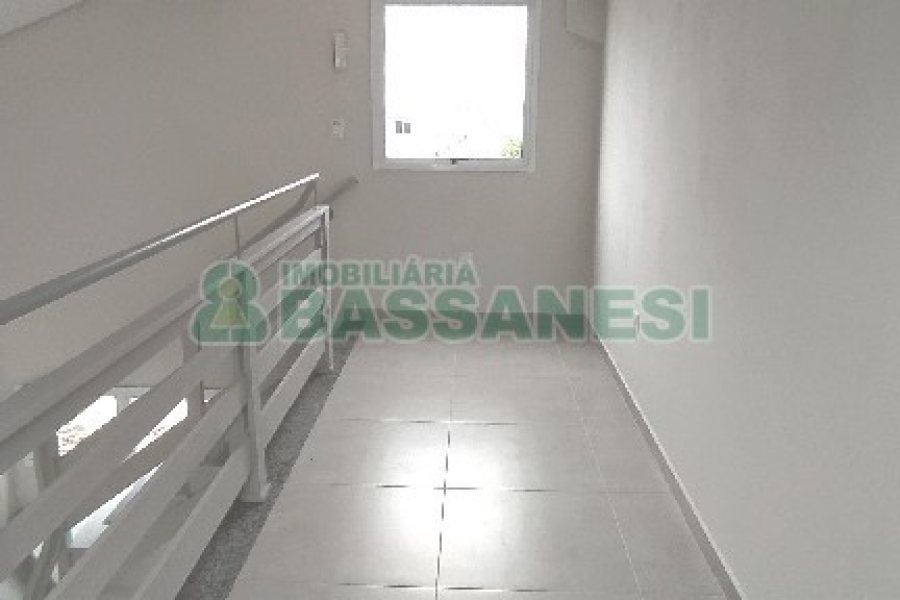 Sala com 41m², 1 vaga, no bairro Santa Catarina em Caxias do Sul para Alugar