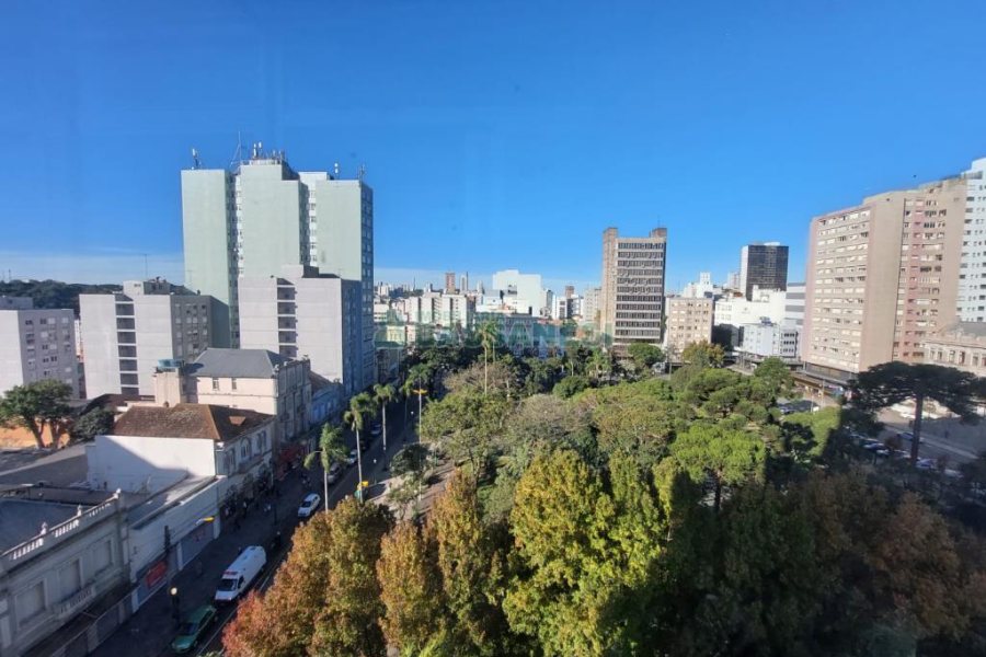 Apartamento com 305m², 4 dormitórios, no bairro Centro em Caxias do Sul para Comprar