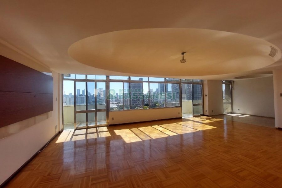 Apartamento com 270m², 4 dormitórios, no bairro Centro em Caxias do Sul para Alugar ou Comprar