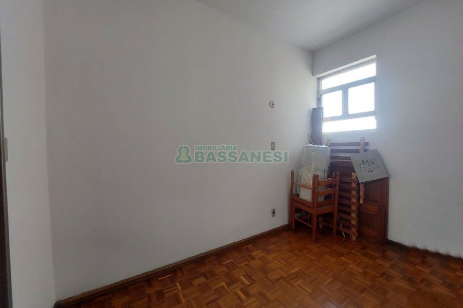 Apartamento com 270m², 4 dormitórios, no bairro Centro em Caxias do Sul para Alugar ou Comprar