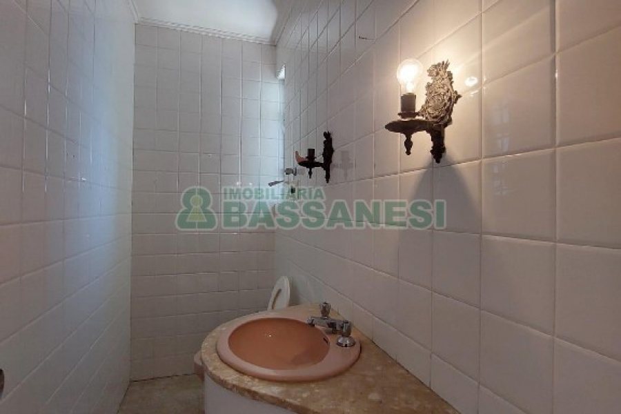 Apartamento com 270m², 4 dormitórios, no bairro Centro em Caxias do Sul para Alugar ou Comprar