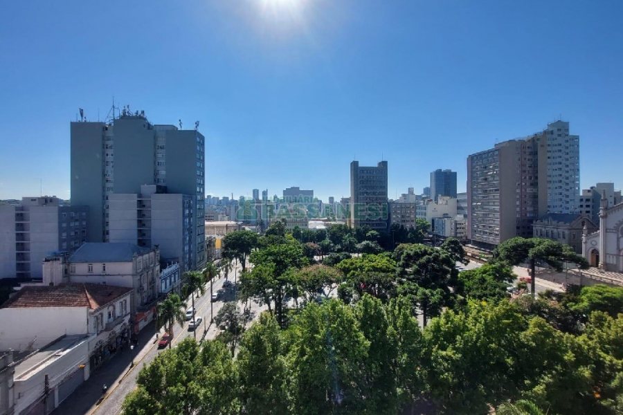 Apartamento com 270m², 4 dormitórios, no bairro Centro em Caxias do Sul para Alugar ou Comprar