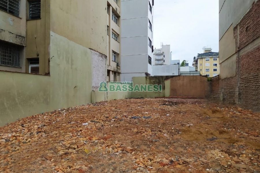 Terreno com 330m², no bairro Centro em Caxias do Sul para Alugar