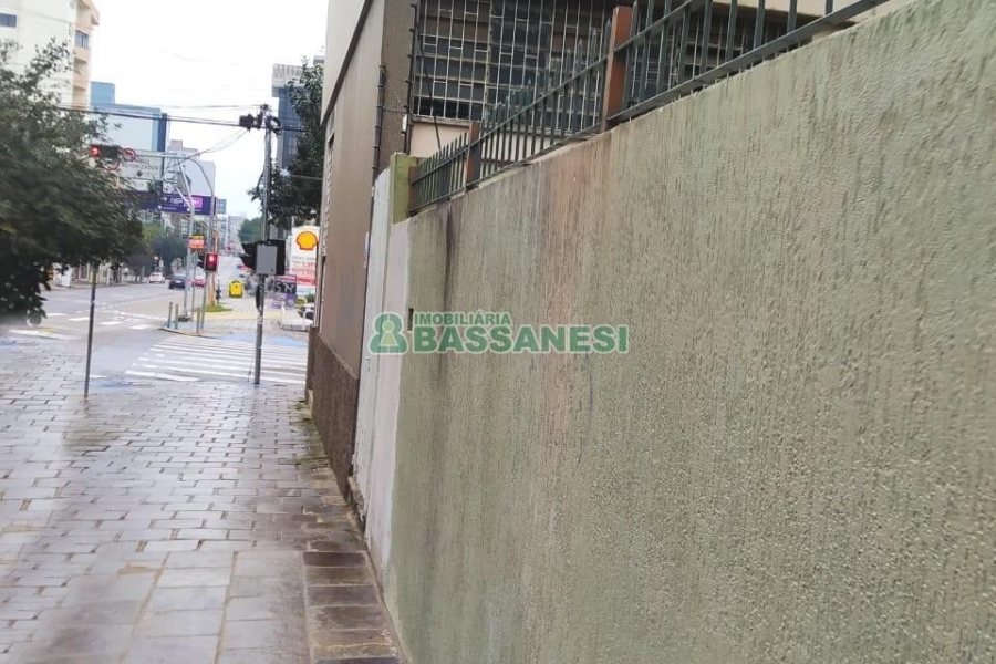 Terreno com 330m², no bairro Centro em Caxias do Sul para Alugar