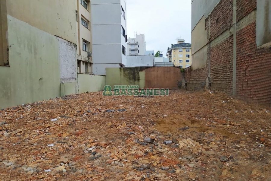 Terreno com 330m², no bairro Centro em Caxias do Sul para Alugar