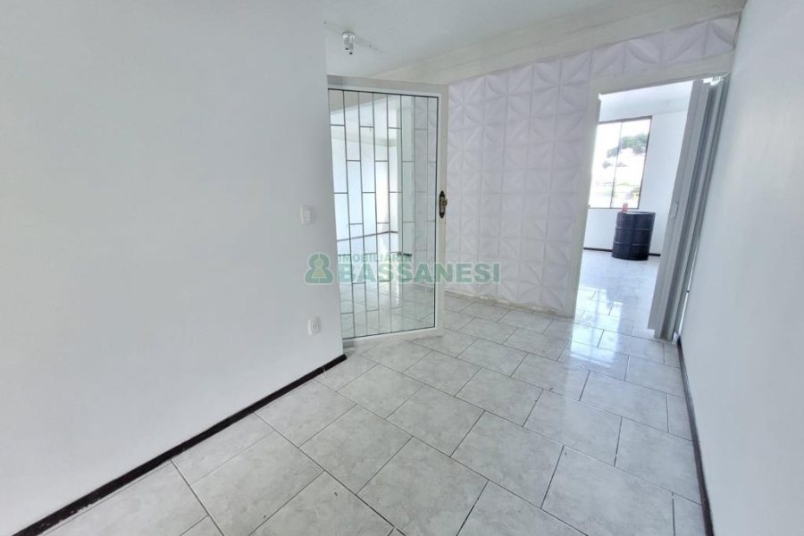 Sala com 110m², no bairro São Pelegrino em Caxias do Sul para Alugar