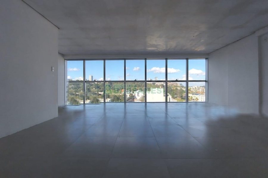 Sala com 64m², 1 vaga, no bairro Lourdes em Caxias do Sul para Comprar