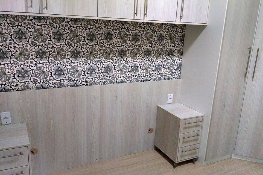 Apartamento com 53m², 2 dormitórios, 1 vaga, no bairro Charqueadas em Caxias do Sul para Comprar
