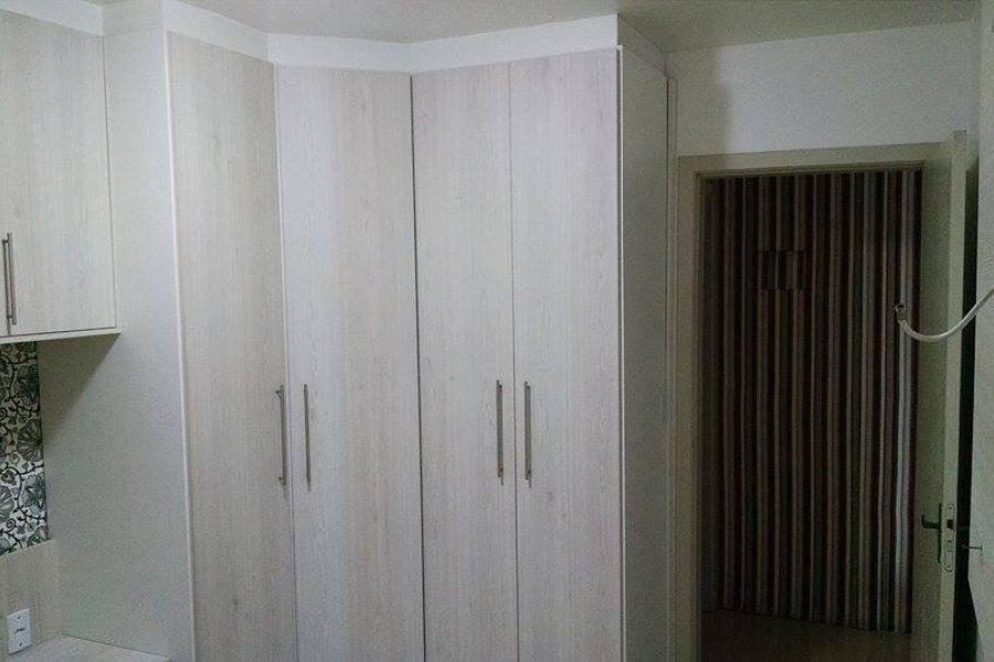 Apartamento com 53m², 2 dormitórios, 1 vaga, no bairro Charqueadas em Caxias do Sul para Comprar