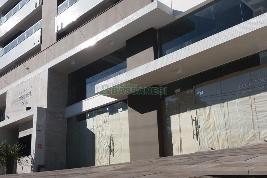 Loja com 200m², 4 vagas, no bairro Panazzolo em Caxias do Sul para Comprar