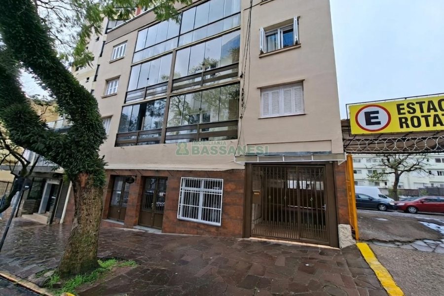 Loja com 140m², 1 vaga, no bairro Pio X em Caxias do Sul para Alugar