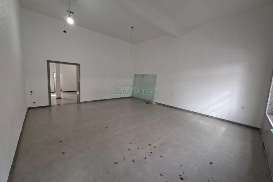 Loja com 140m², 1 vaga, no bairro Pio X em Caxias do Sul para Alugar